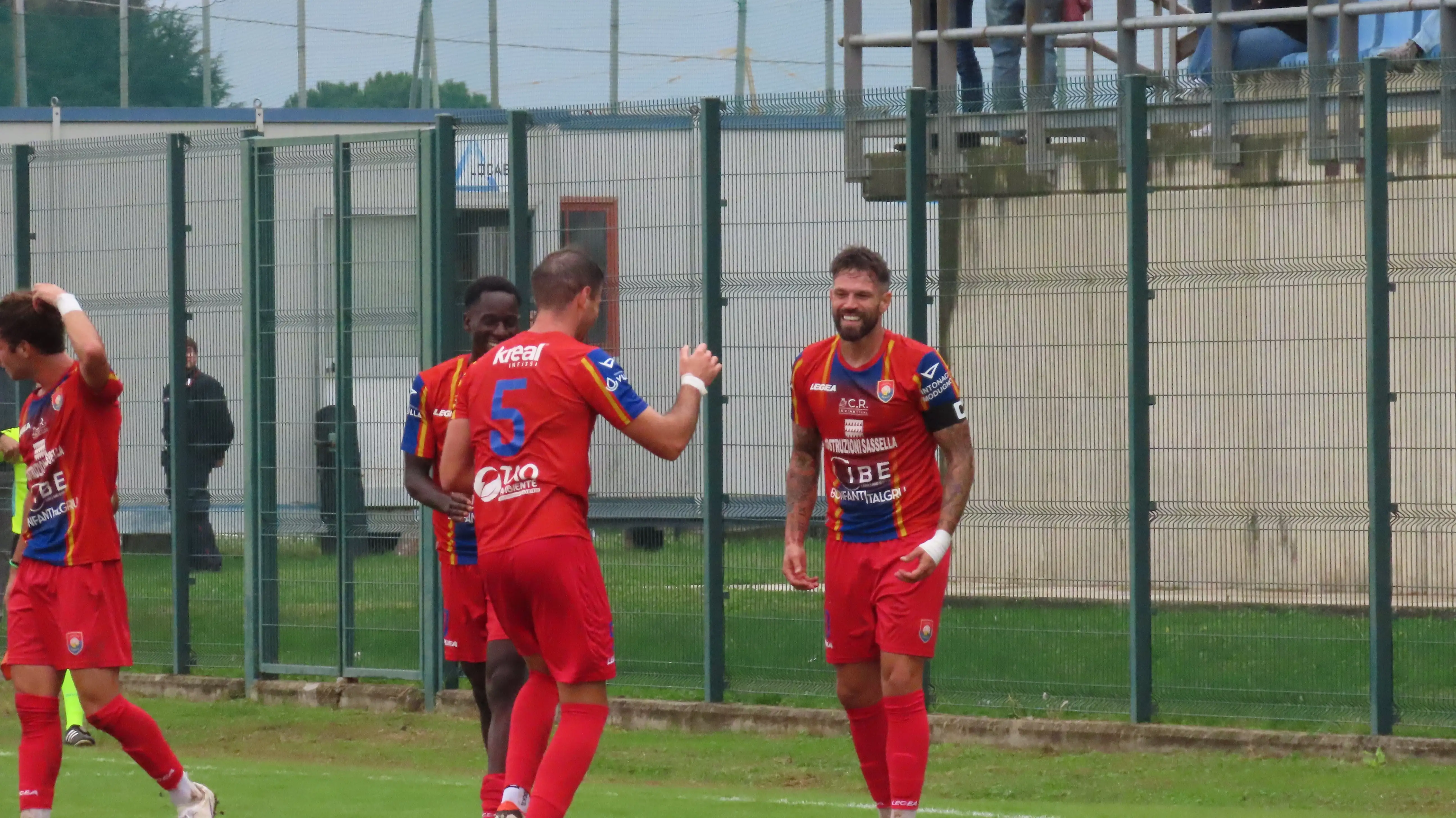 In dieci per un’ora, grande Capitano e testa altissima!
